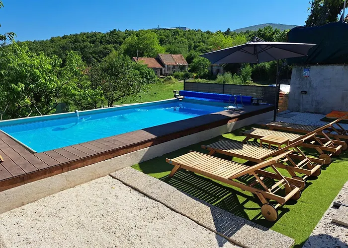 Holiday House Luma